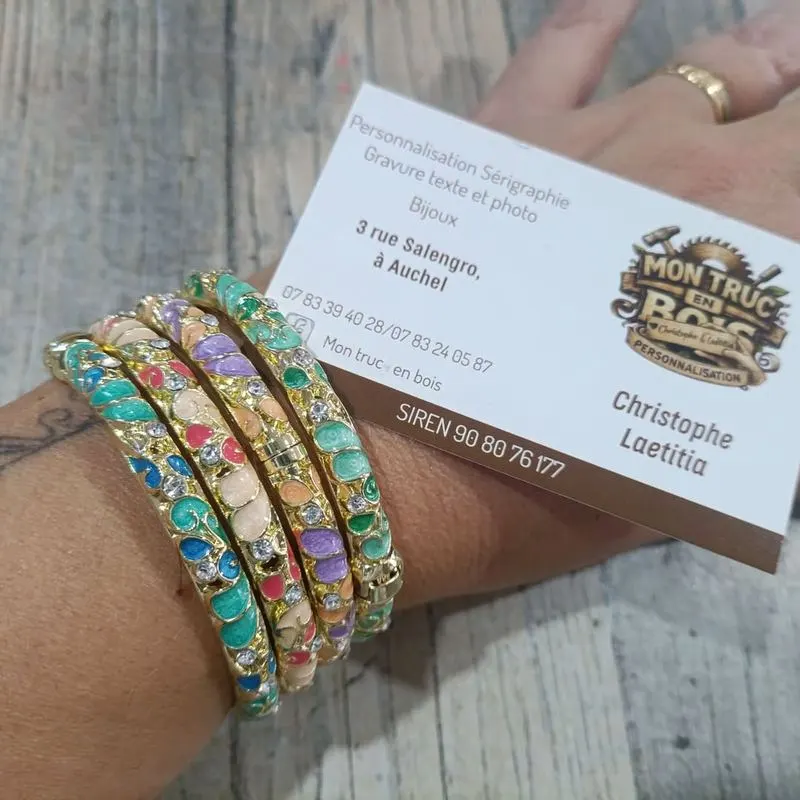 Bracelets émaillés